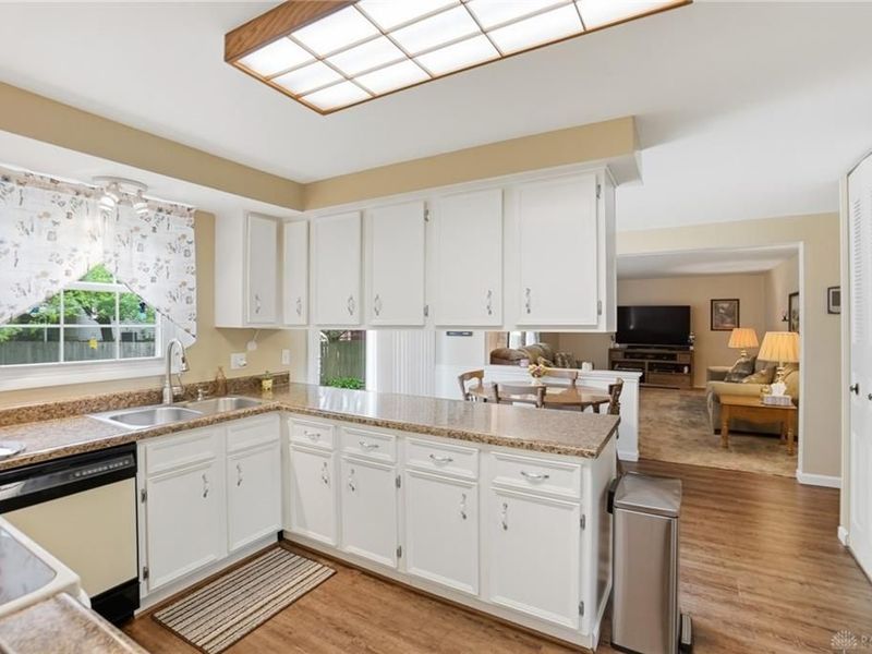 5408 Flicker Way, Dayton, OH 45424 Photo 12