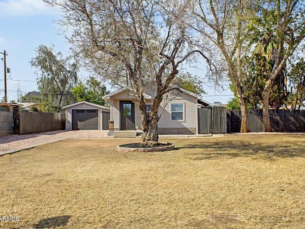 1914 E MONTE VISTA Road, Phoenix, AZ 85006