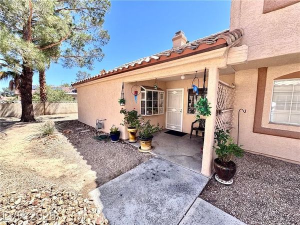 1600 N Torrey Pines Drive , Unit 101, Las Vegas, NV 89108