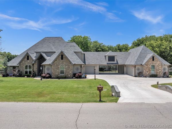 18808 E Crooked Oak Drive , Owasso, OK 74055