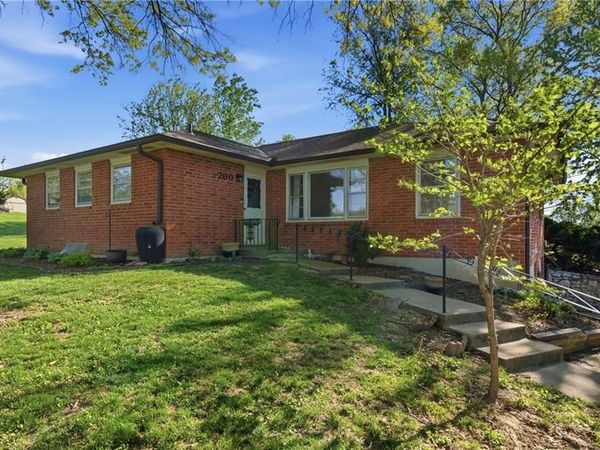 700 Hillcrest Road, Farley, MO 64028