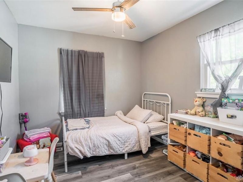 558 Bowser Drive, Bethel Township, OH 45344 Photo 10