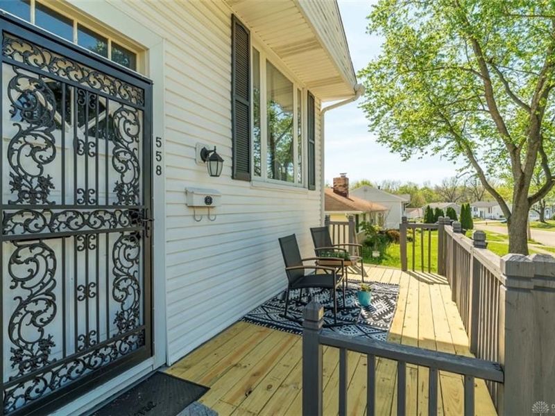 558 Bowser Drive, Bethel Township, OH 45344 Photo 2