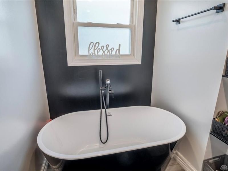 558 Bowser Drive, Bethel Township, OH 45344 Photo 6