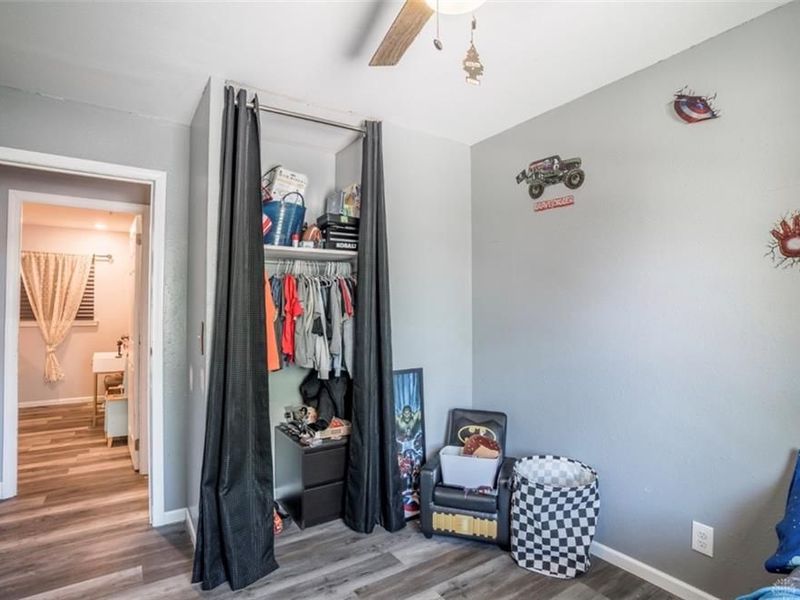 558 Bowser Drive, Bethel Township, OH 45344 Photo 9