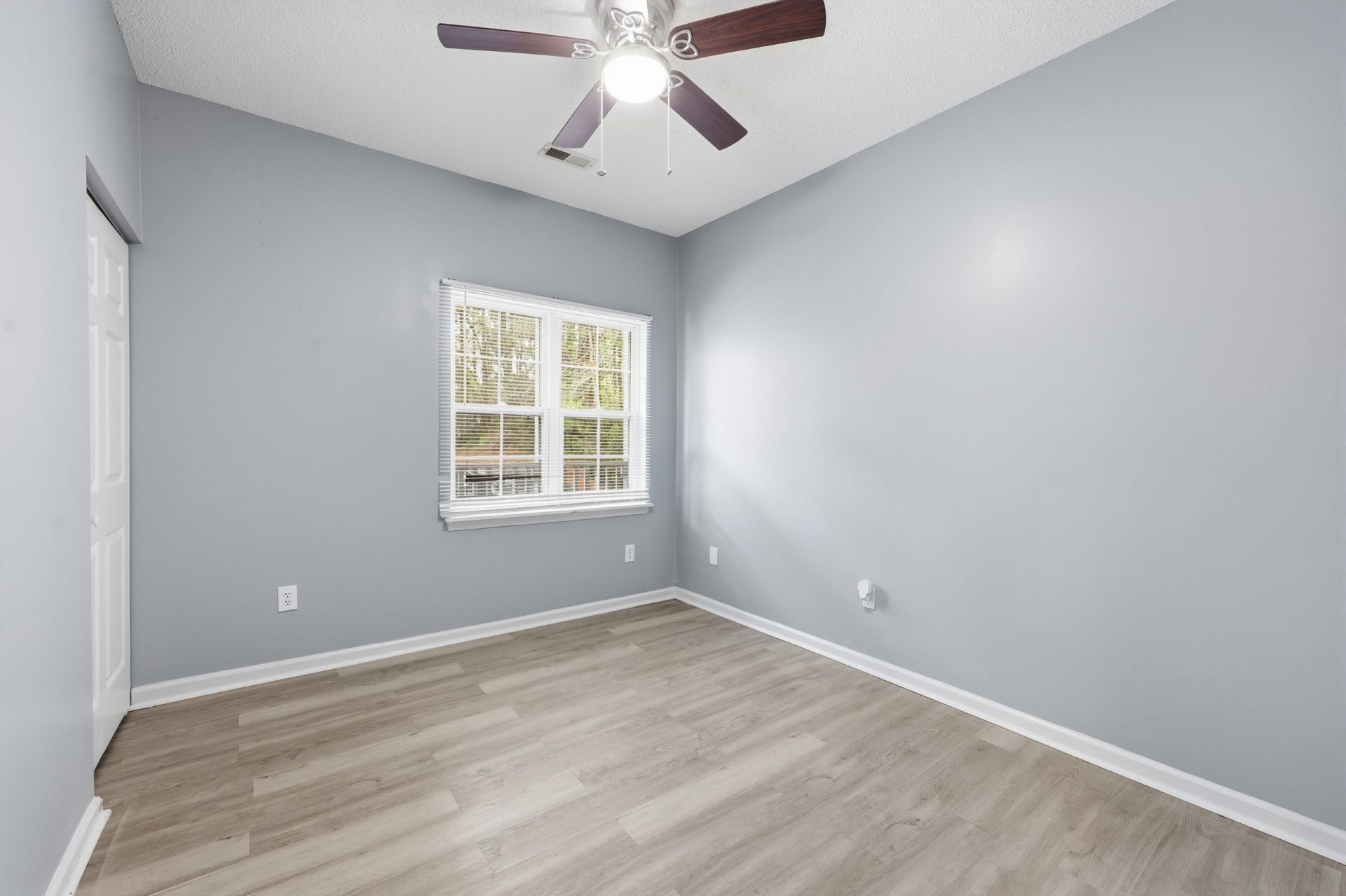 1101 Sweetwater Blvd.  Photo 14