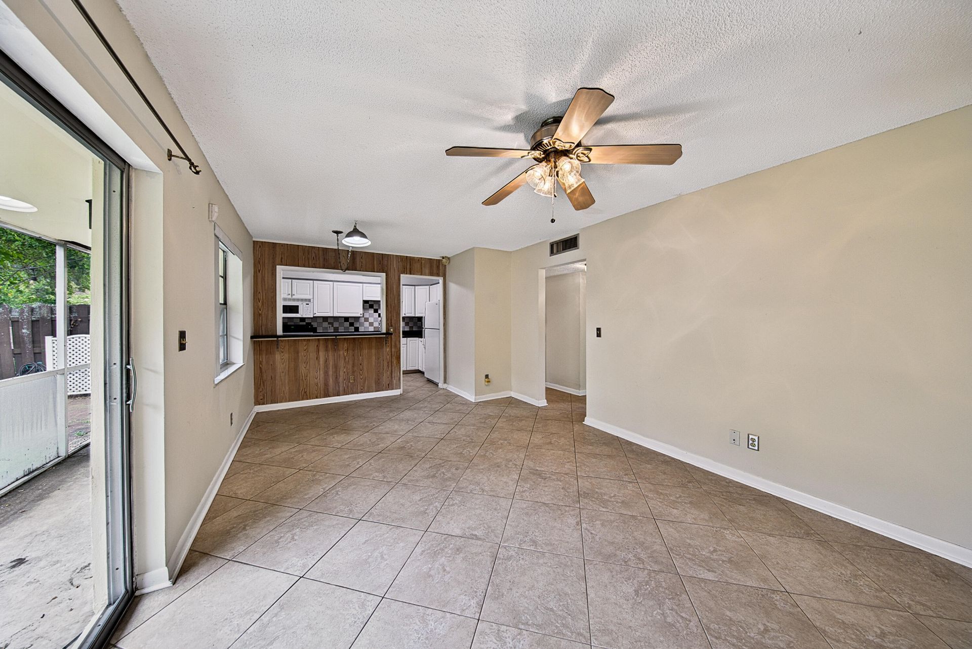 3004 NW 69th Court, Unit 1d, Fort Lauderdale, FL 33309 Photo