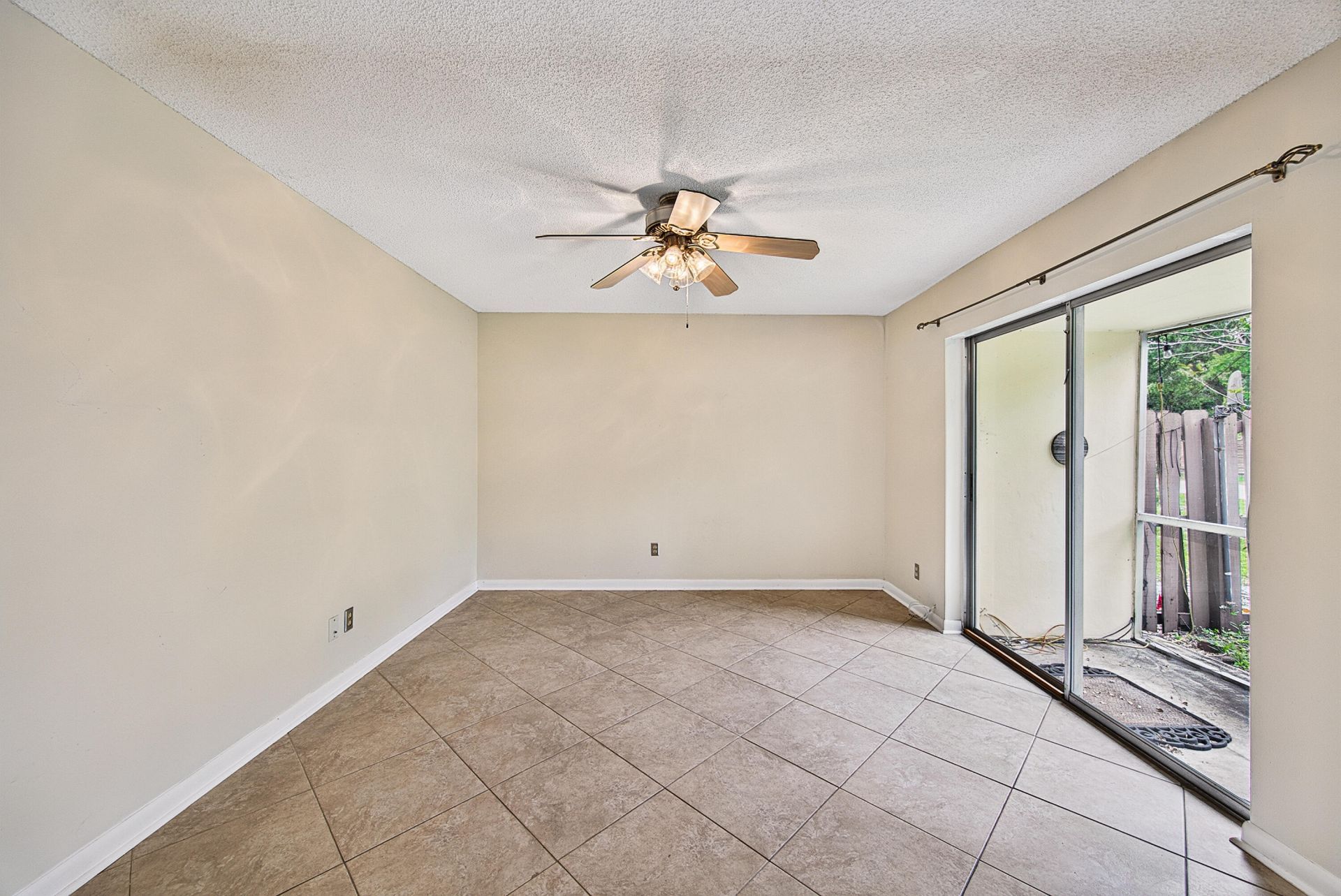 3004 NW 69th Court, Unit 1d, Fort Lauderdale, FL 33309 Photo