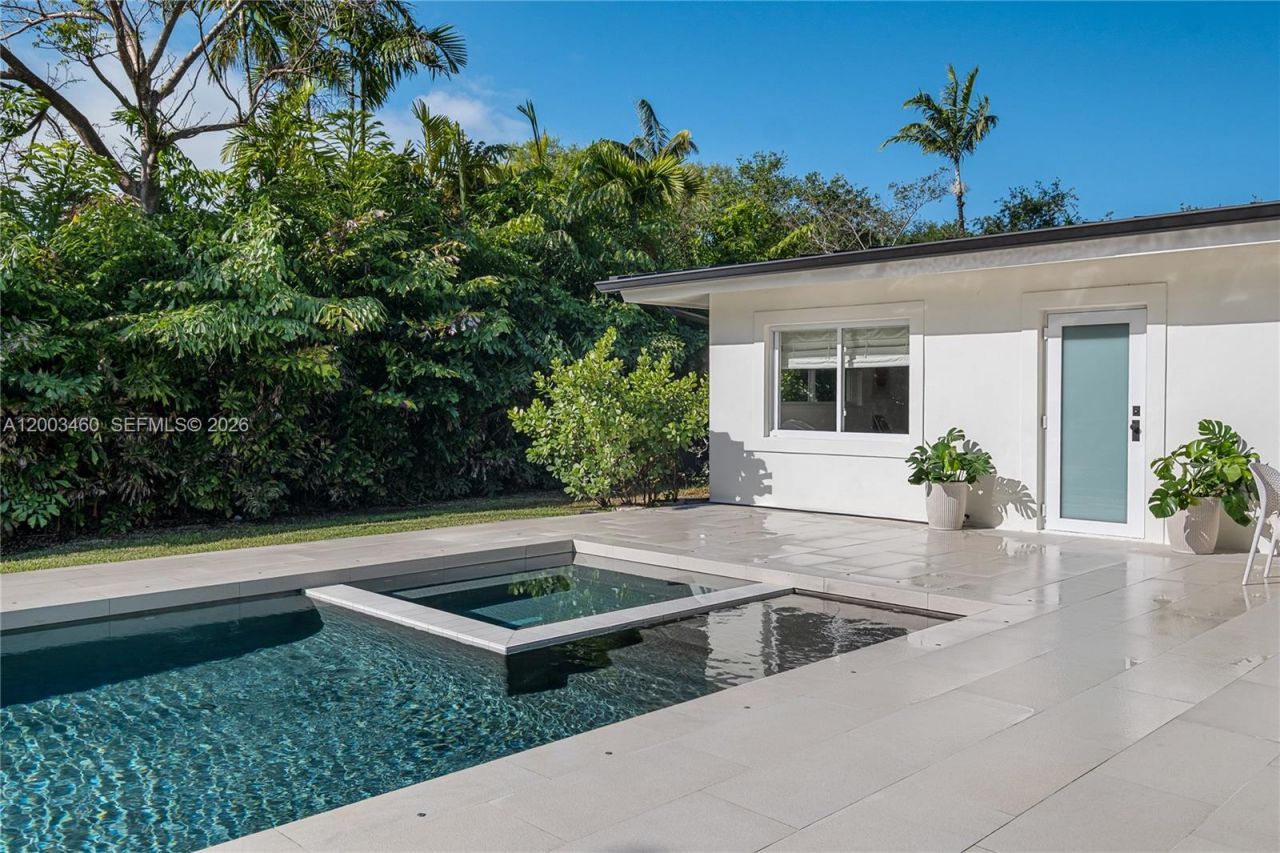 10235 SW 58th Ct , Pinecrest, FL 33156 Photo