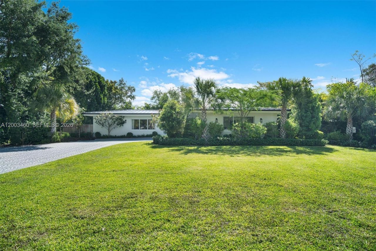 10235 SW 58th Ct, Pinecrest, FL 33156 Photo