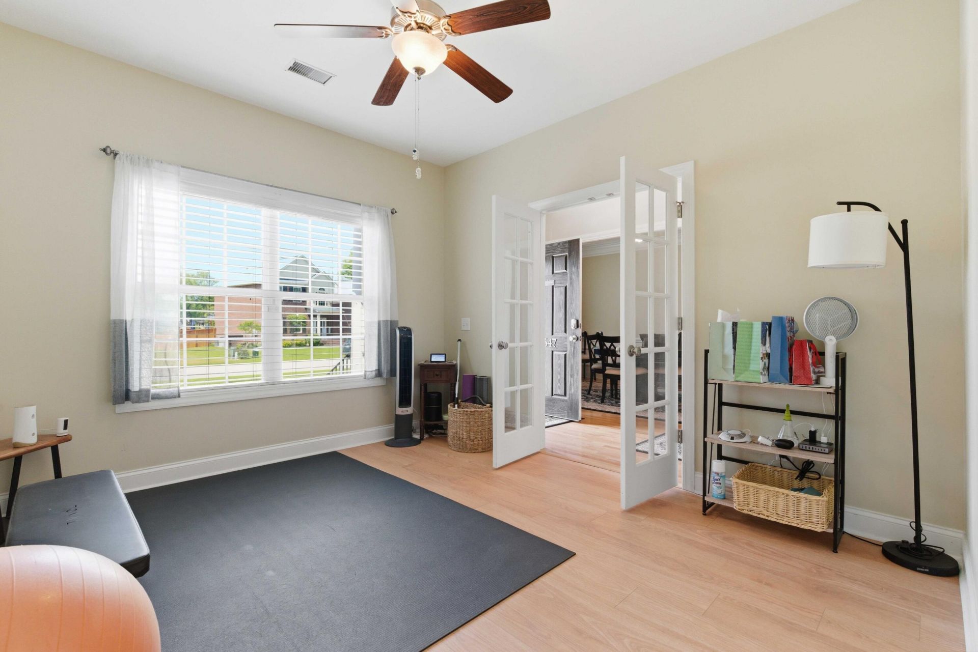 5547 Crescent View Drive Photo 15