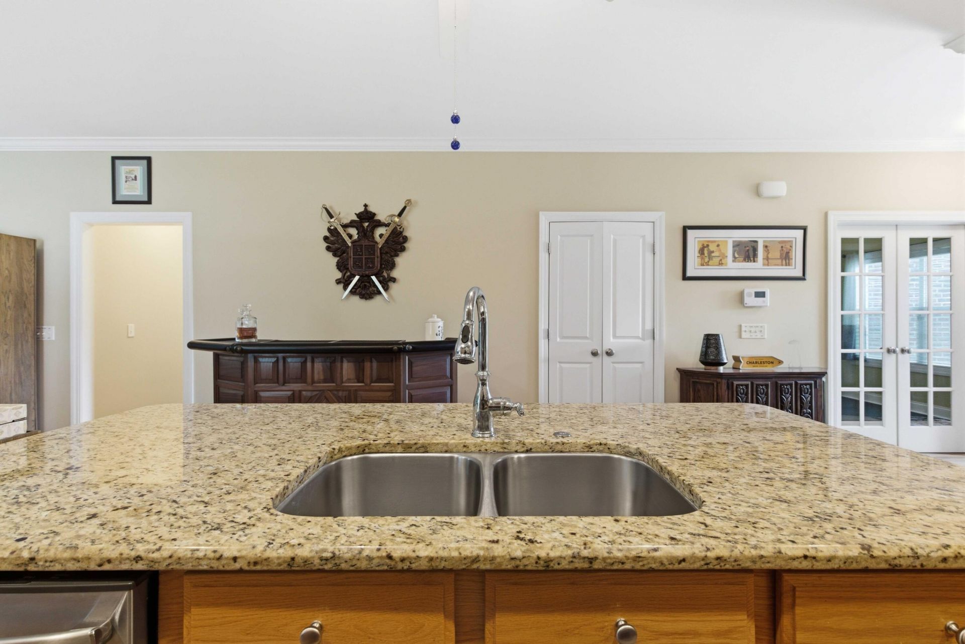 5547 Crescent View Drive Photo 21