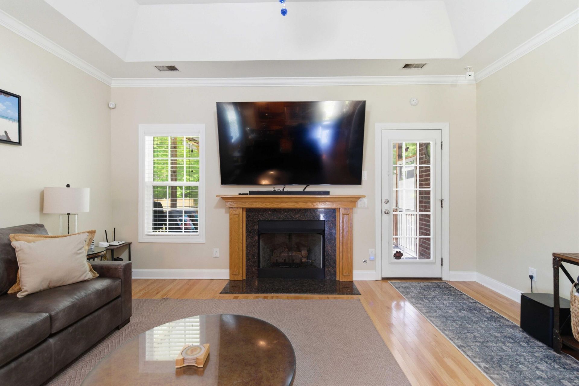 5547 Crescent View Drive Photo 27