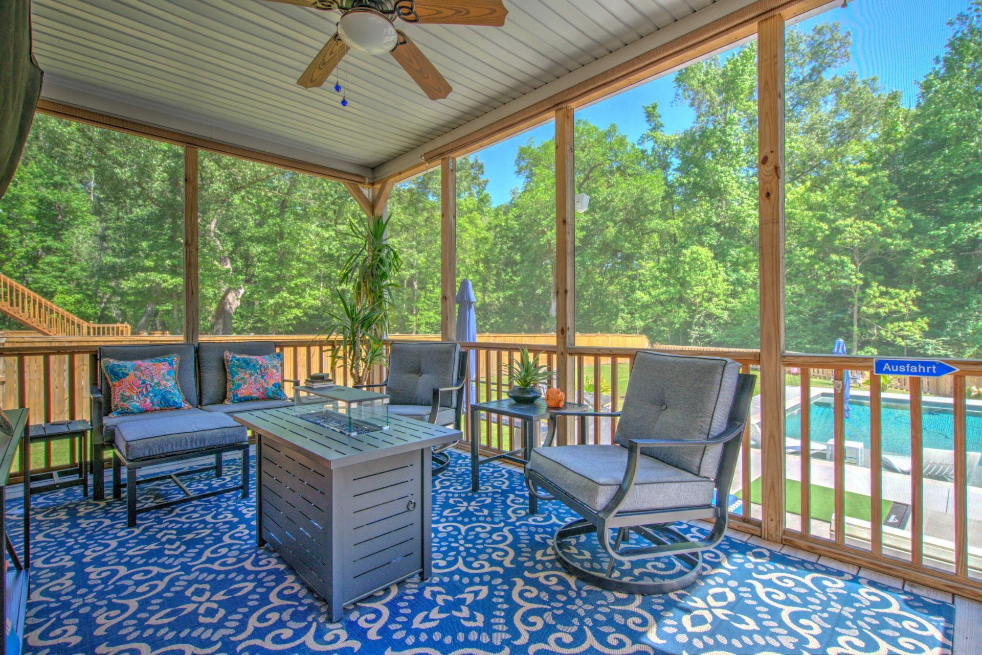 5547 Crescent View Drive Photo 49