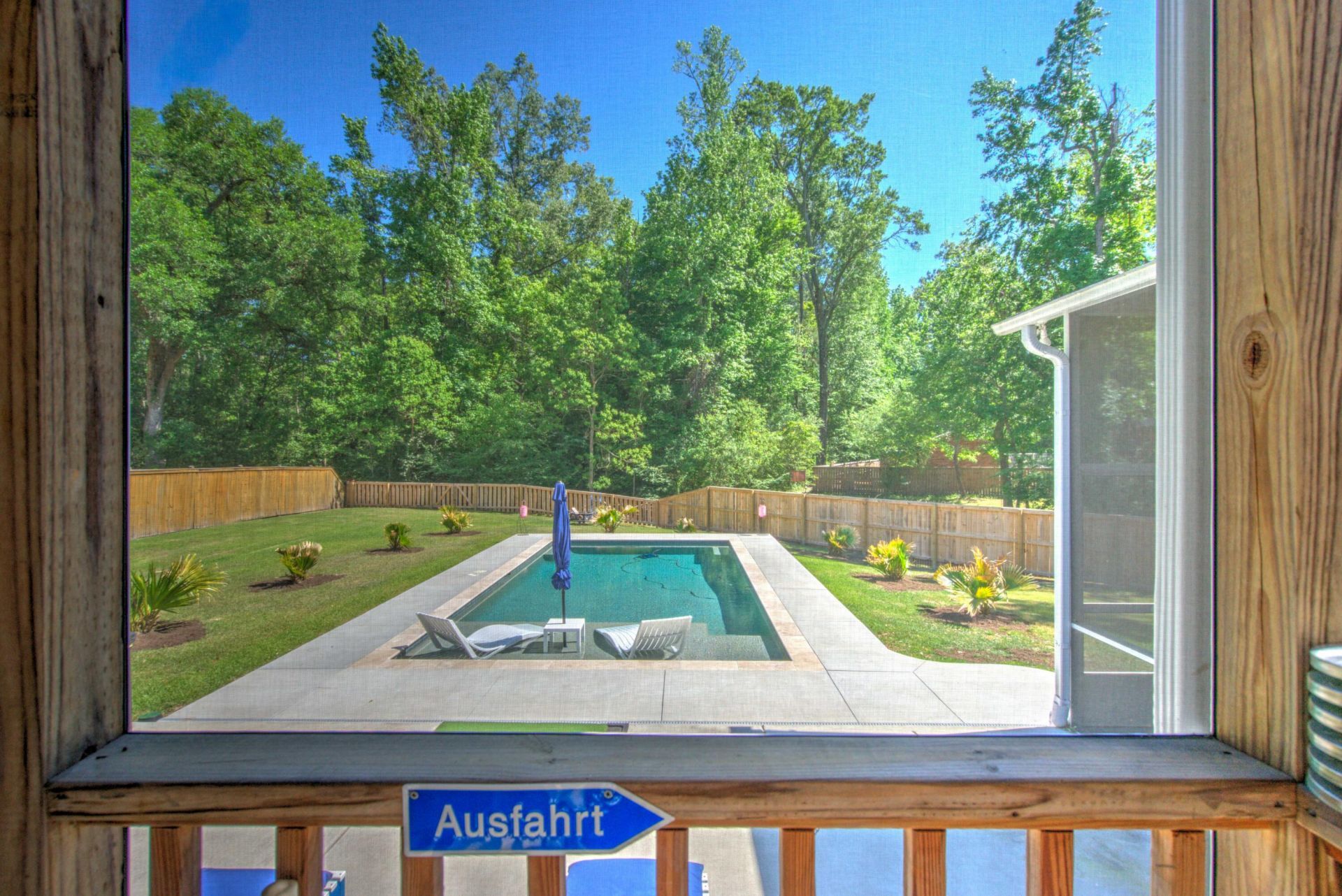 5547 Crescent View Drive Photo 52