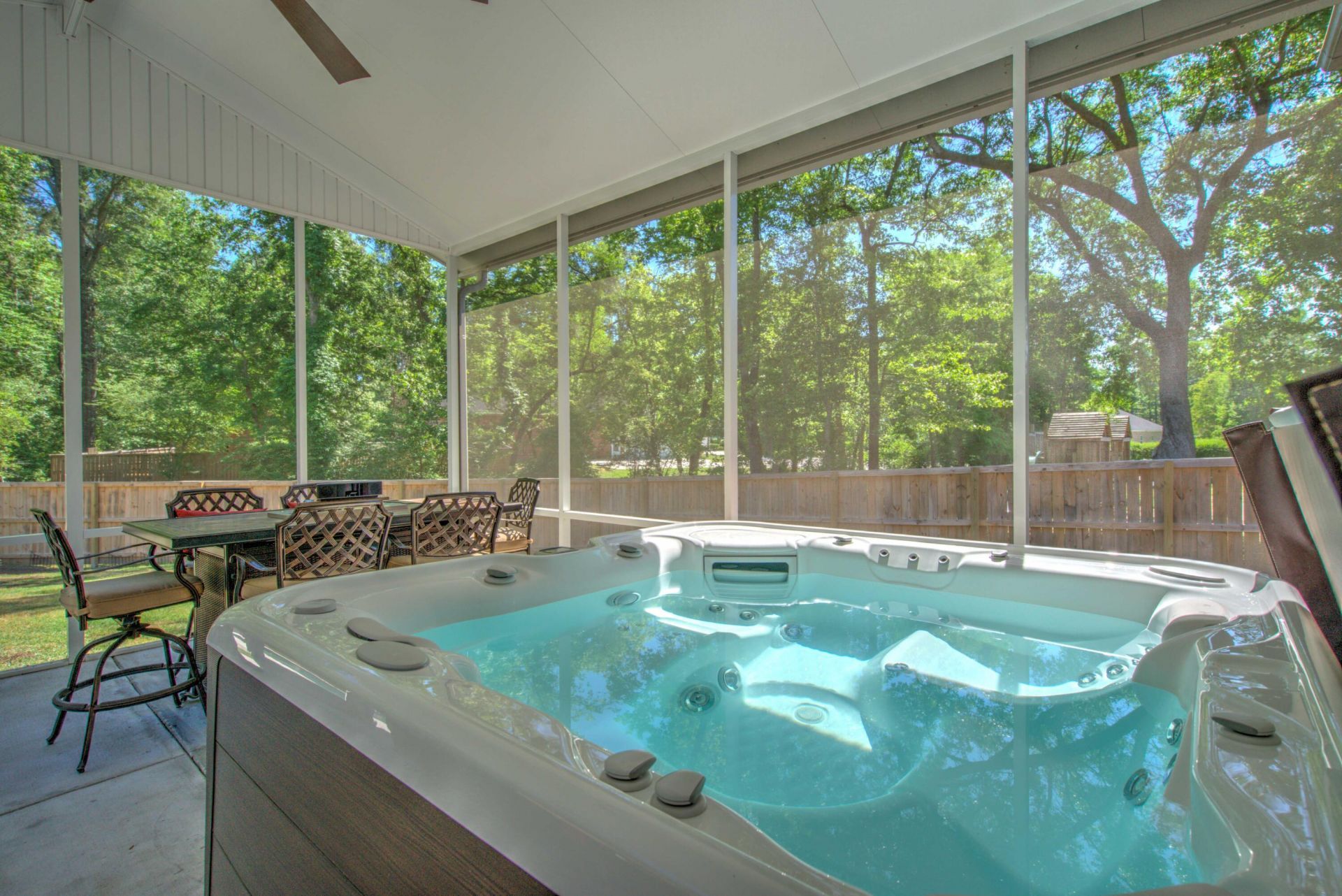 5547 Crescent View Drive Photo 54