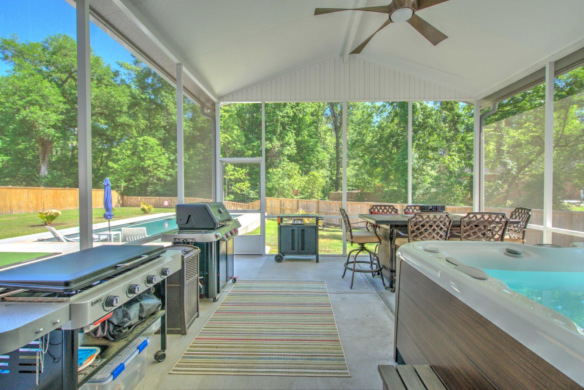 5547 Crescent View Drive Photo 55