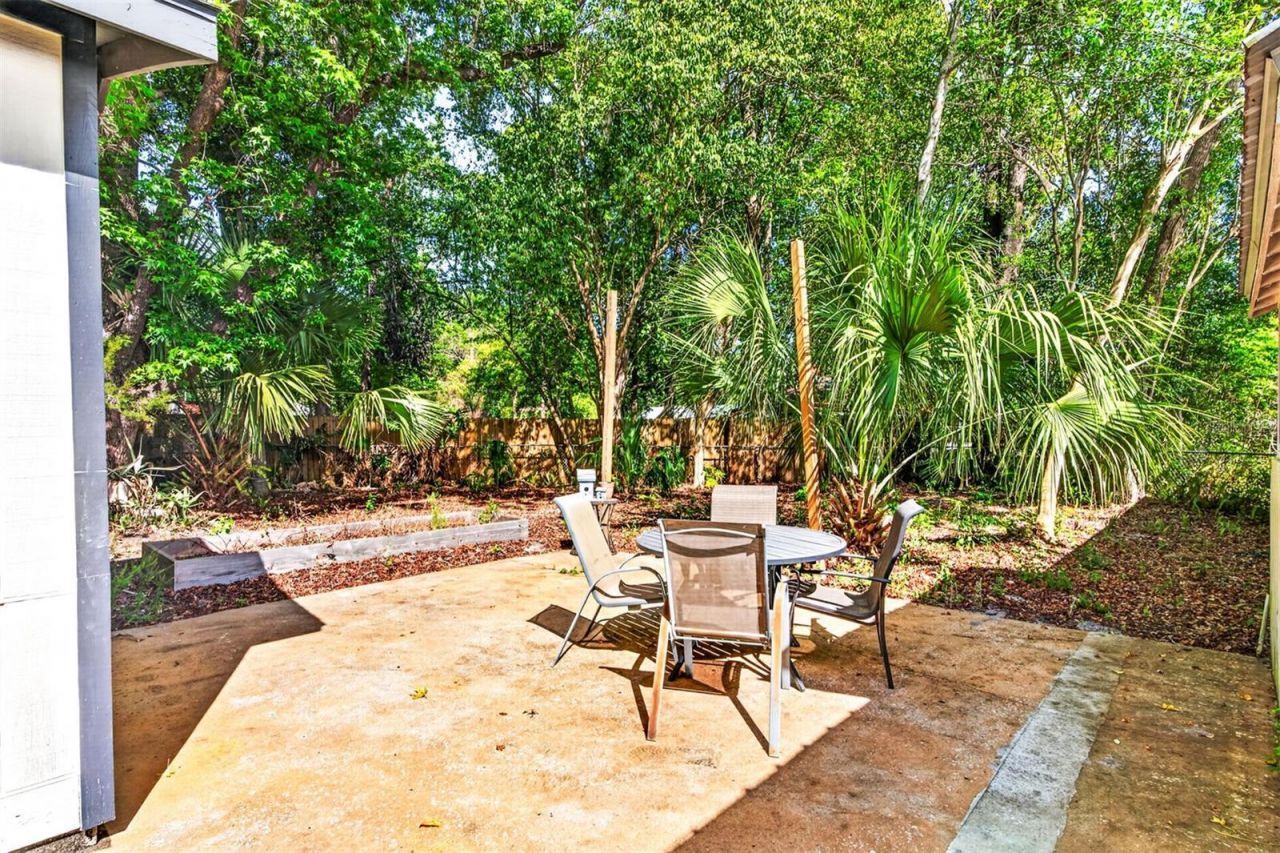 1006 NE 12th Avenue, Gainesville, FL 32601 Photo