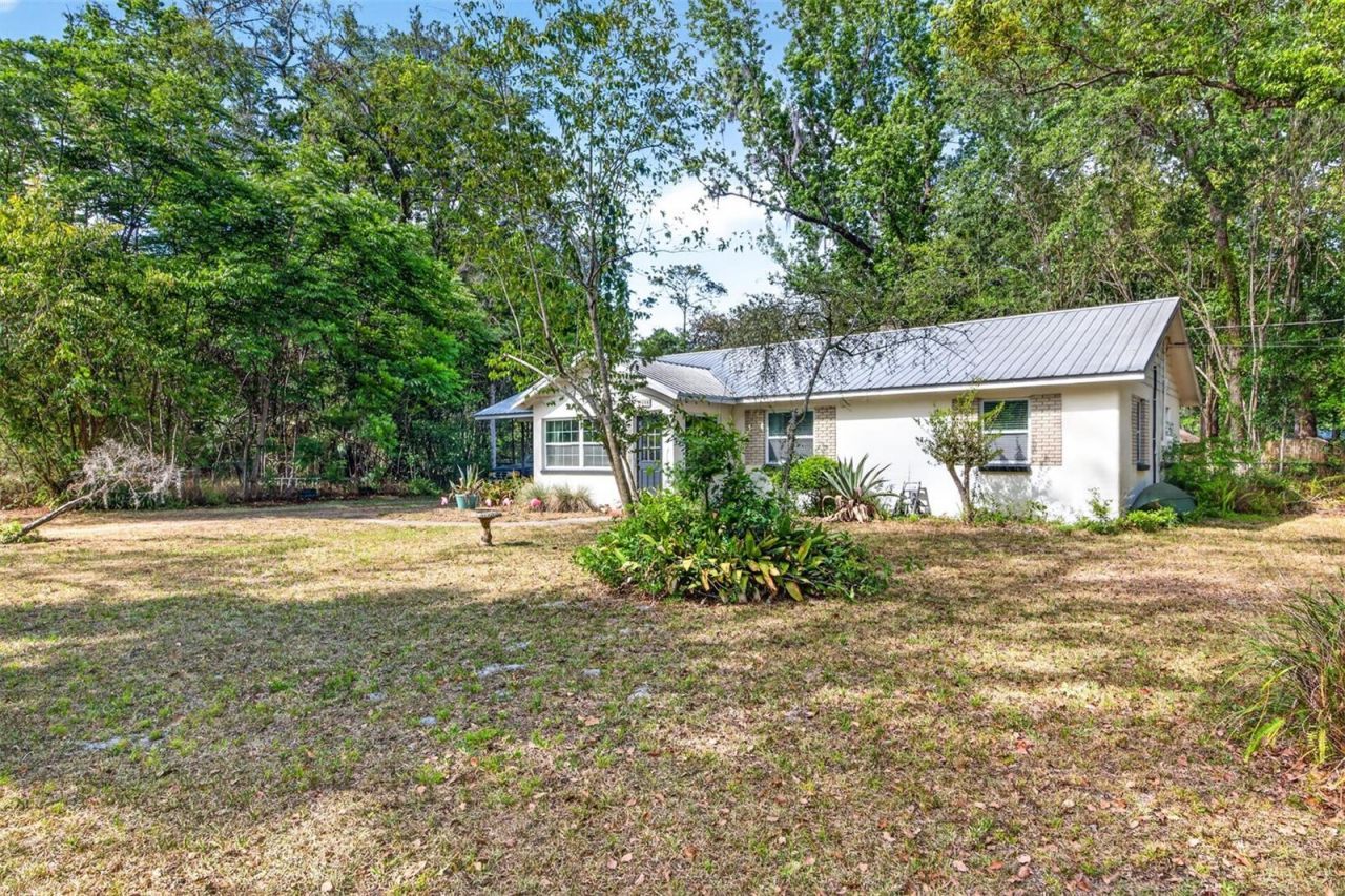 1006 NE 12th Avenue, Gainesville, FL 32601 Photo