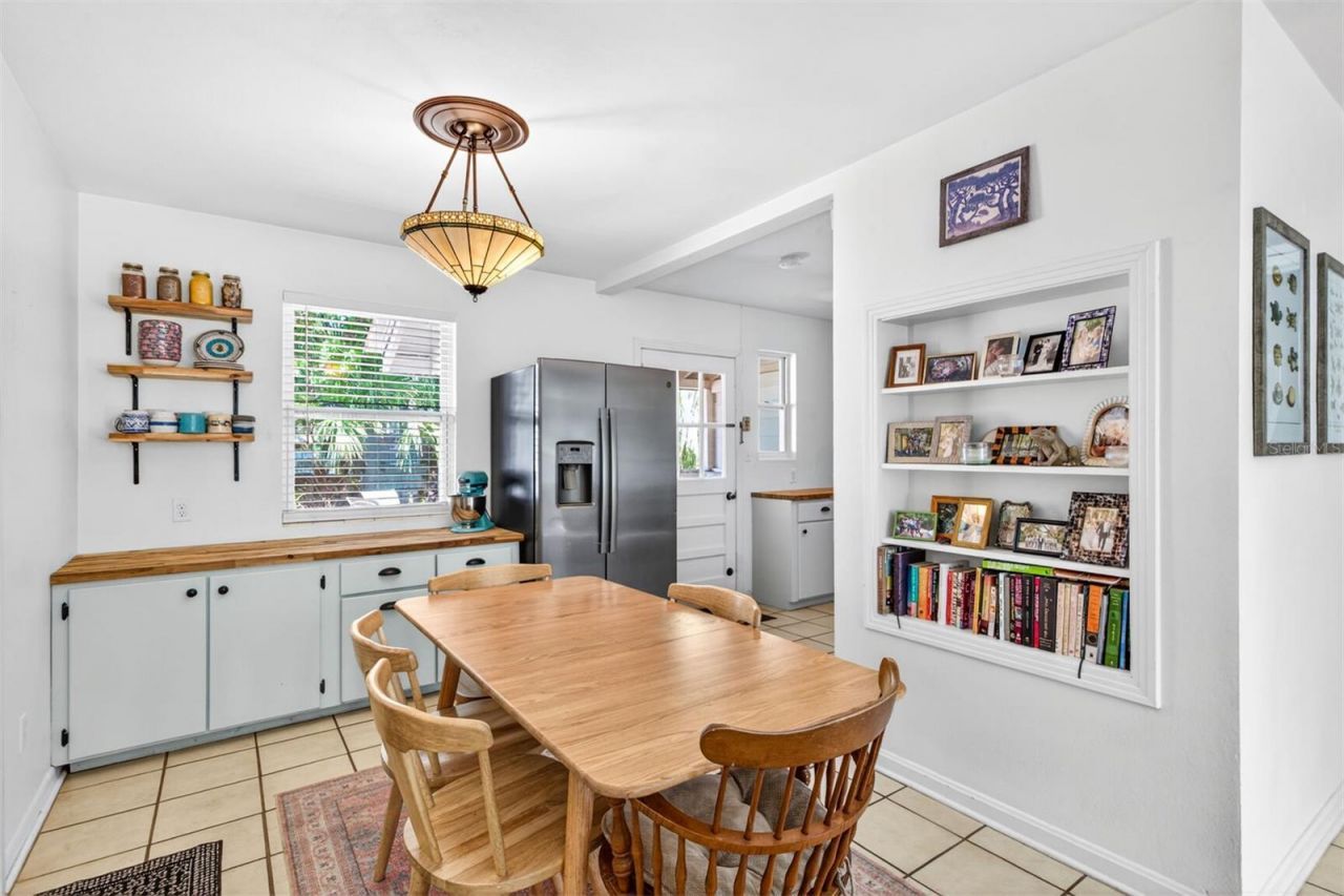 1006 NE 12th Avenue, Gainesville, FL 32601 Photo