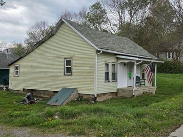 15711 Main Street SE, Brownsville, OH 43721