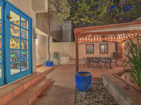 2 La Villita Tres Street NE, Albuquerque, NM 87112
