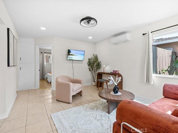 1097 Bonita Street, Tustin, CA 92780