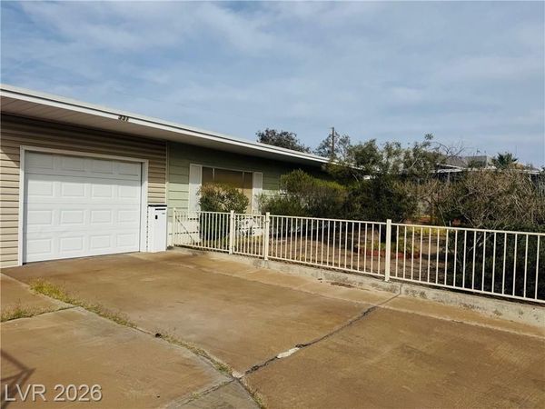 331 Tin Street , Henderson, NV 89015