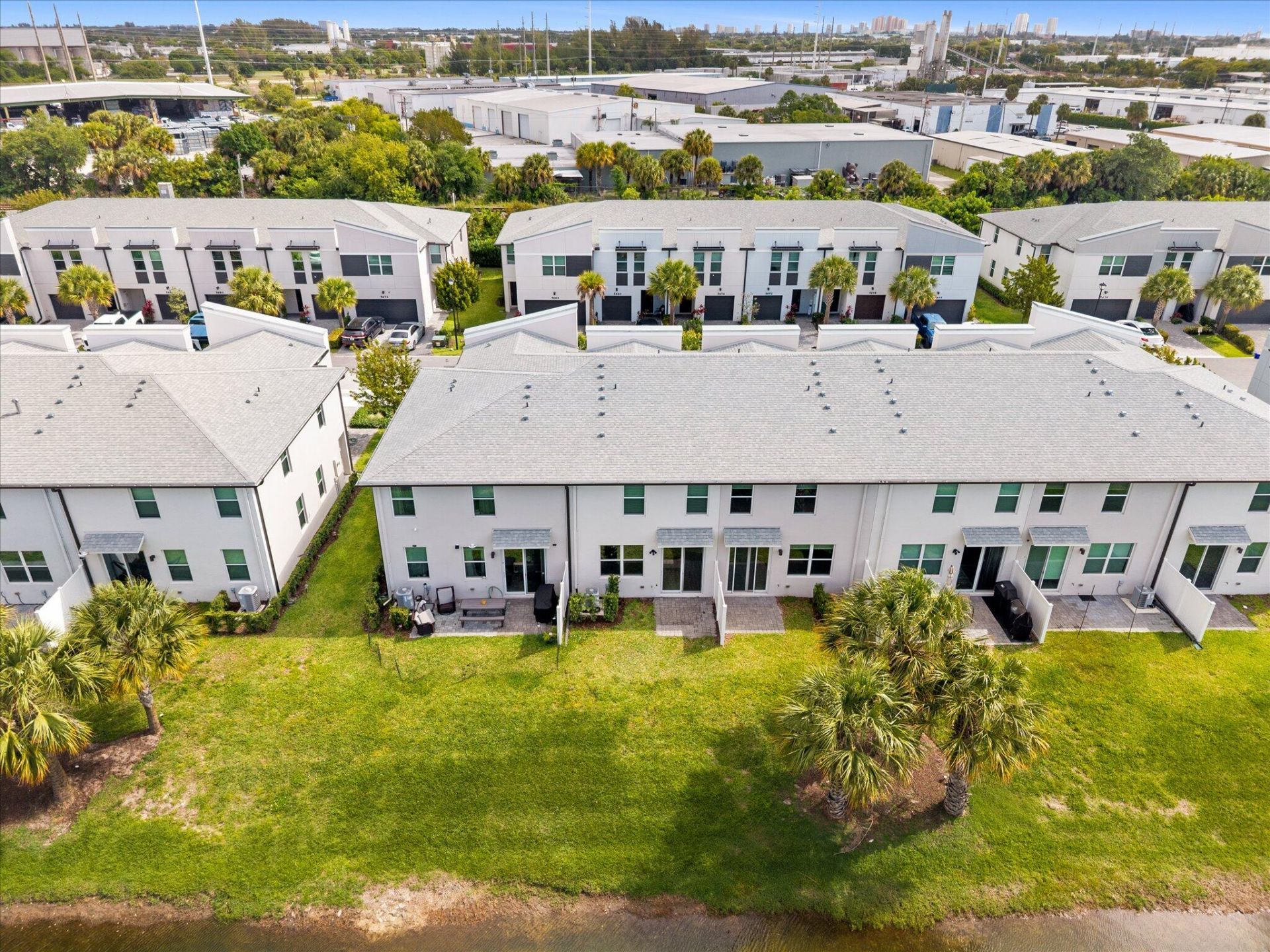 5661 Mentmore Drive, Mangonia Park, FL 33407 Photo