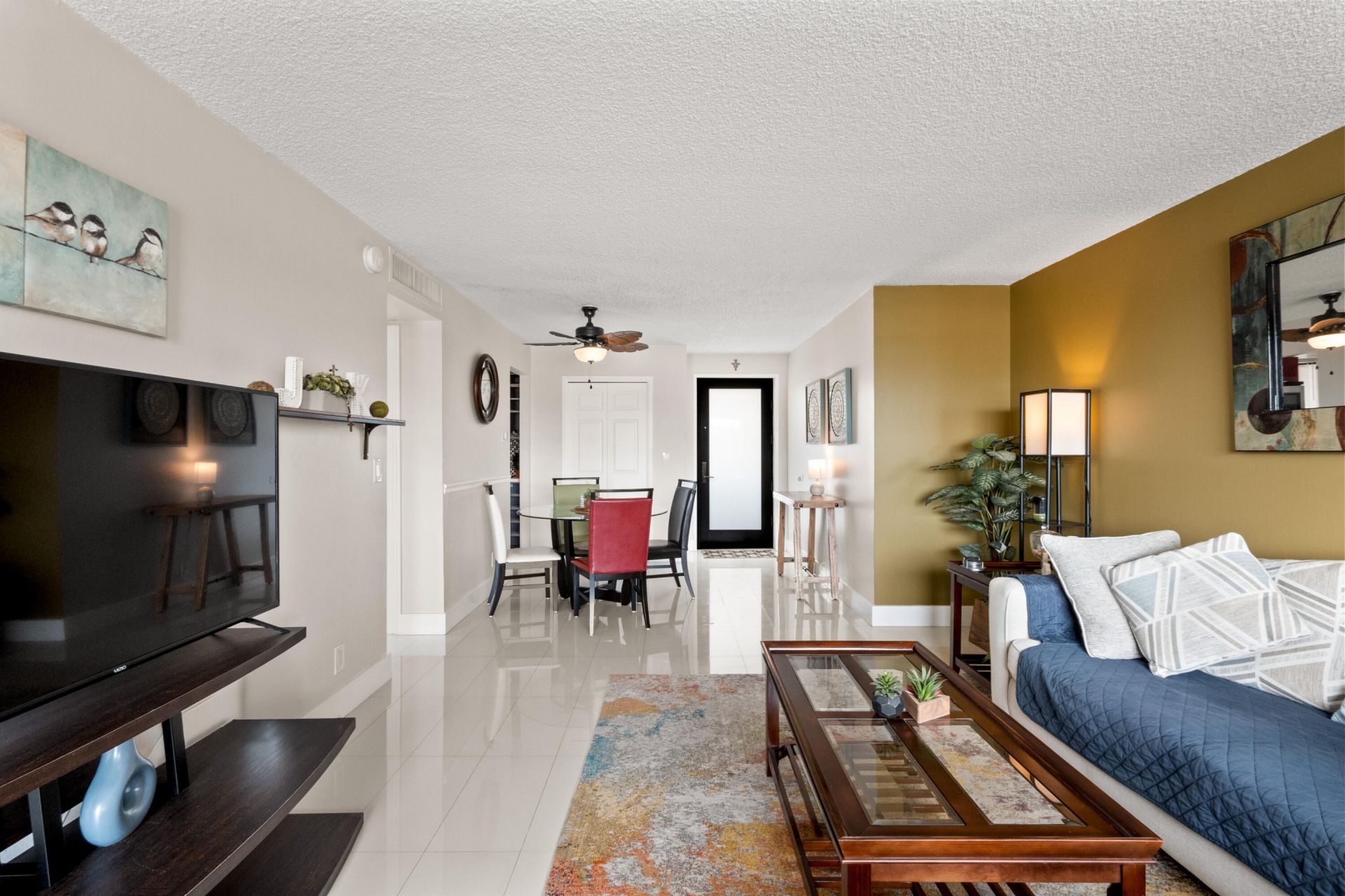 301 Golden Isles Drive, Unit 412, Hallandale Beach, FL 33009 Photo