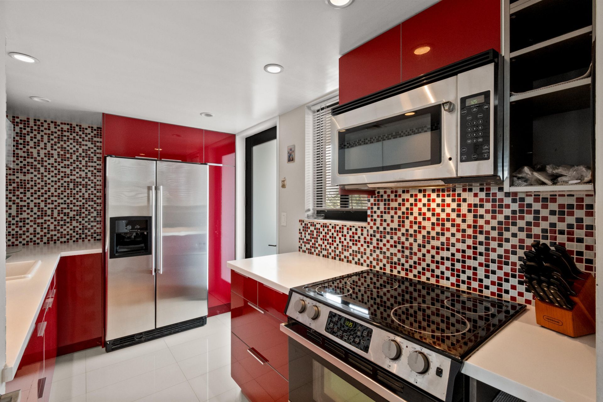 301 Golden Isles Drive, Unit 412, Hallandale Beach, FL 33009 Photo