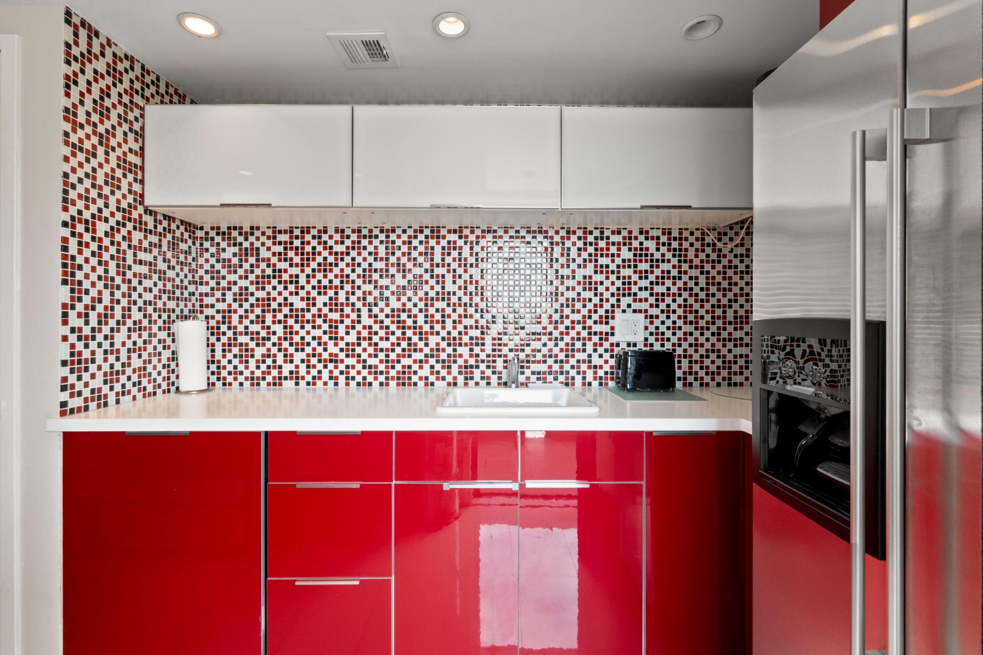 301 Golden Isles Drive, Unit 412, Hallandale Beach, FL 33009 Photo