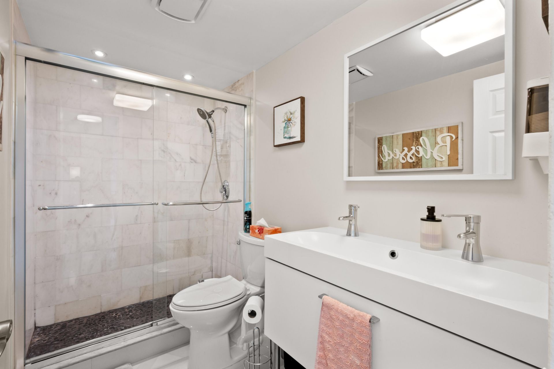 301 Golden Isles Drive, Unit 412, Hallandale Beach, FL 33009 Photo