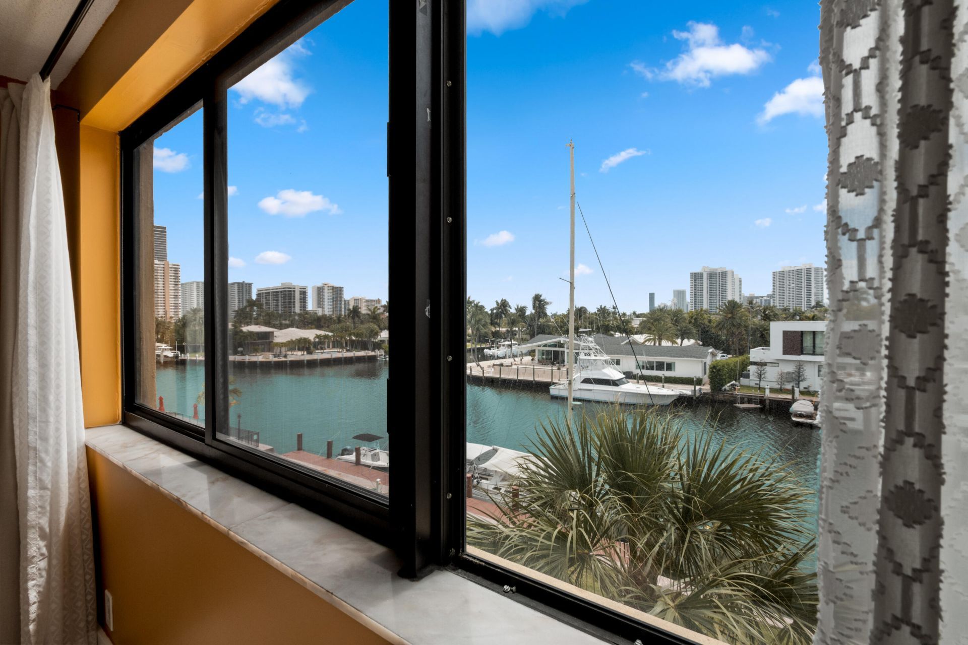 301 Golden Isles Drive, Unit 412, Hallandale Beach, FL 33009 Photo