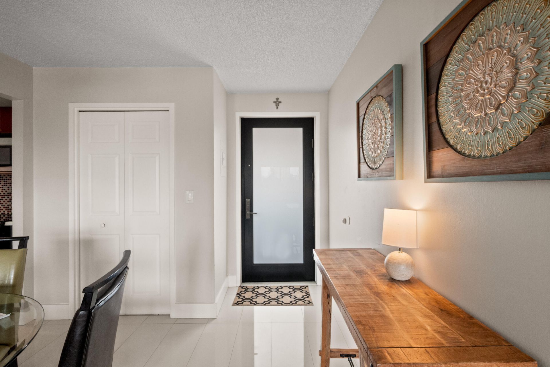 301 Golden Isles Drive, Unit 412, Hallandale Beach, FL 33009 Photo