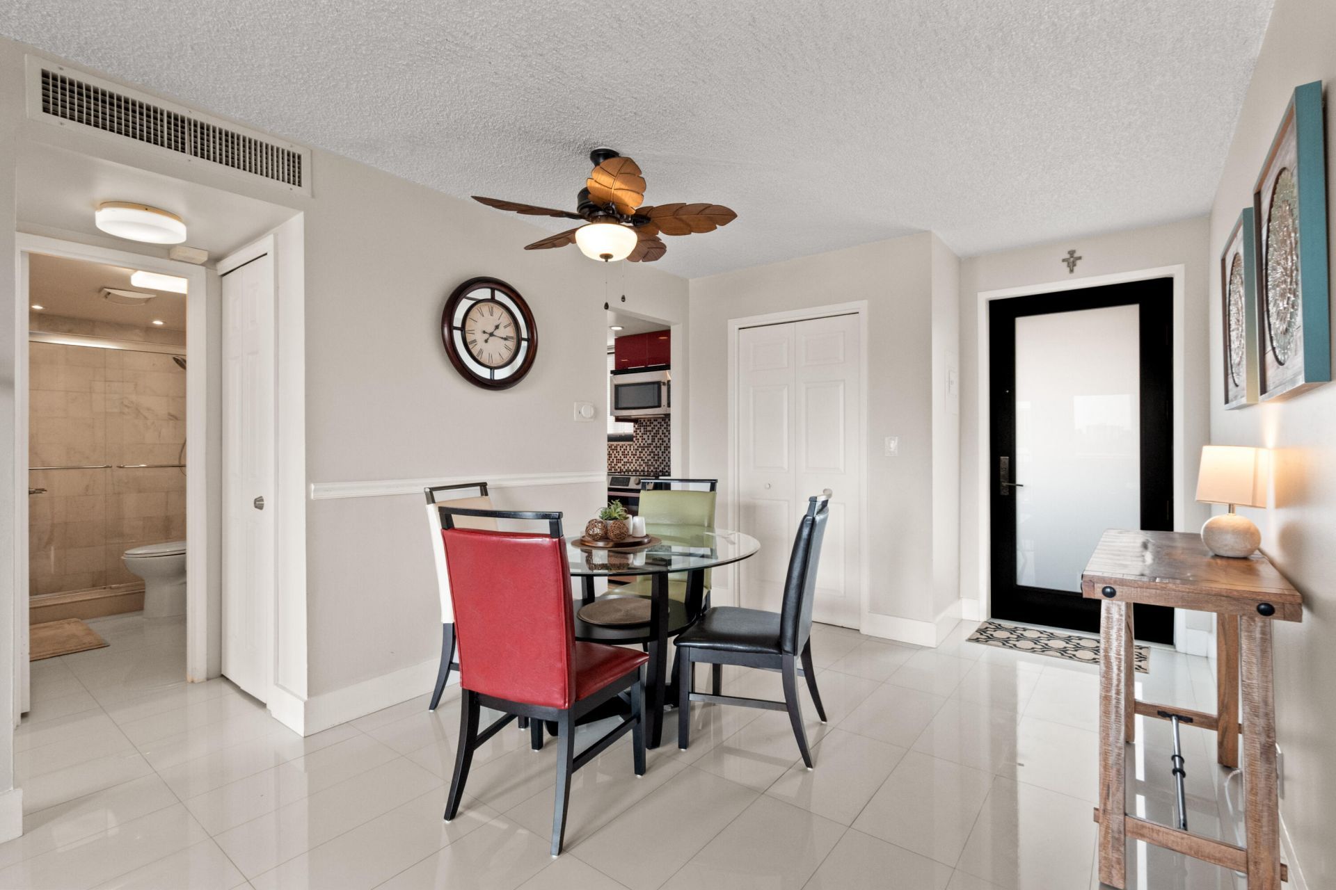 301 Golden Isles Drive, Unit 412, Hallandale Beach, FL 33009 Photo