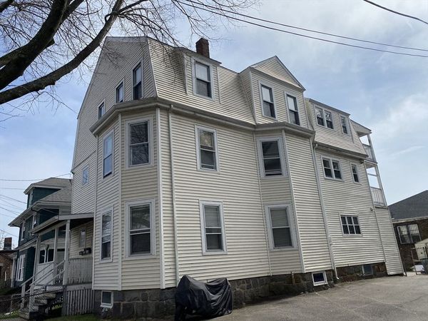 15 Pierce St, Unit 2, Quincy, MA 02171