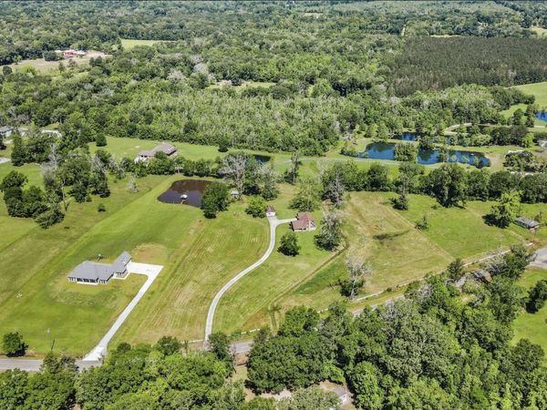 12025 Blackwater Rd, Central, LA 70714