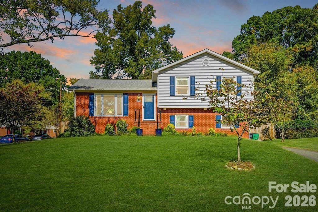 7148 Sherbourne Drive , Charlotte, NC 28210 Main Photo