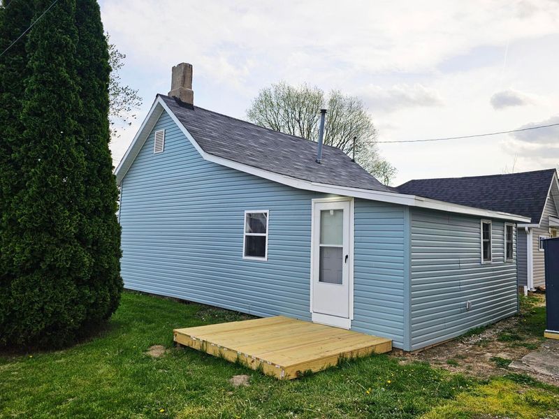 30 Market Street, Bloomingburg, OH 43106 Photo 5