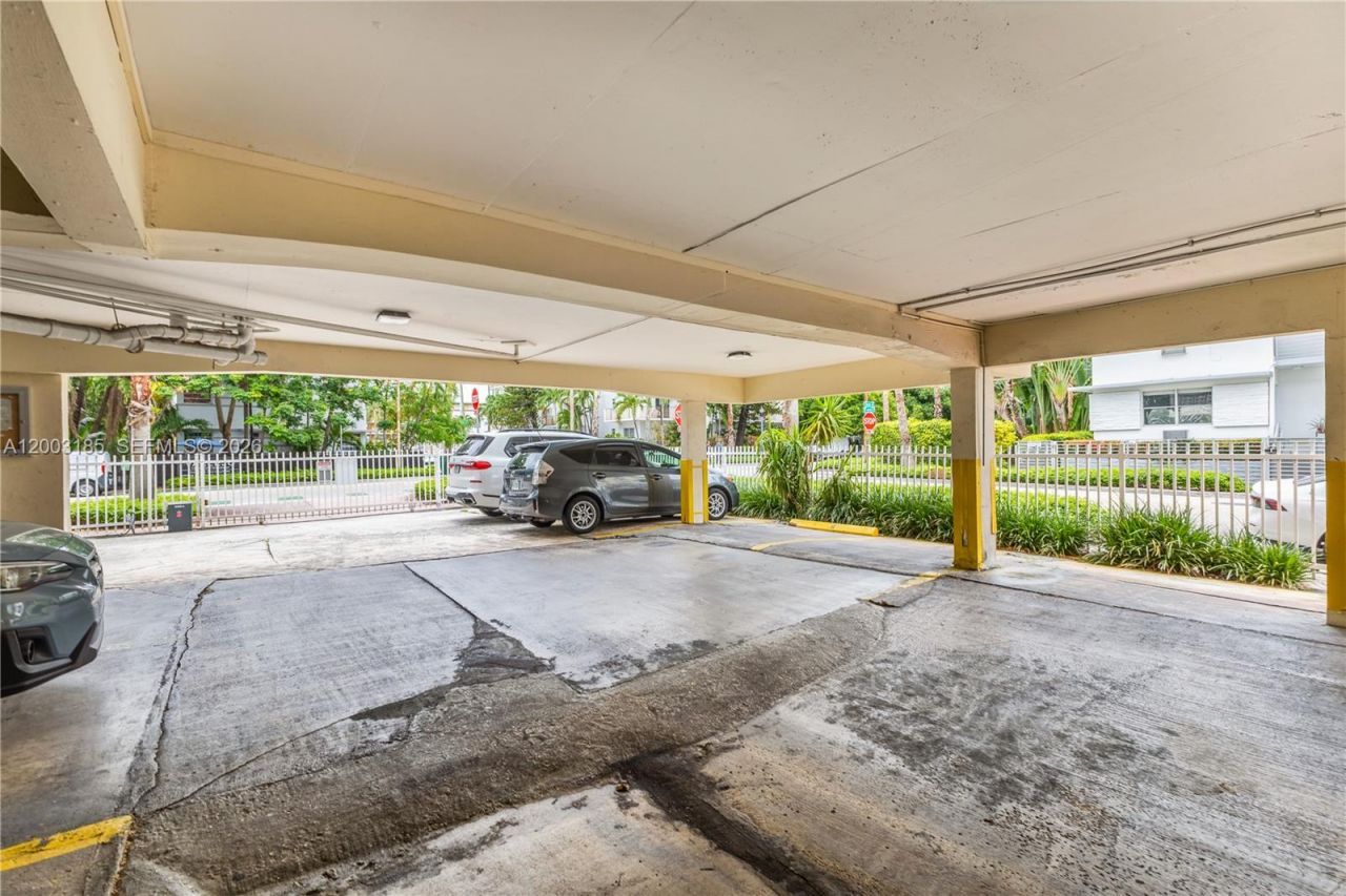 900 Euclid Ave, Unit 14, Miami Beach, FL 33139 Photo
