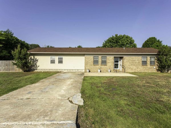 330 camie Dr, Walnut Ridge, AR 72476