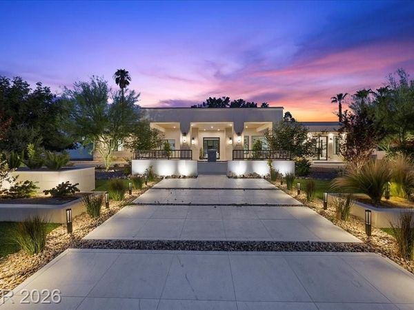 2401 Driftwood Drive , Las Vegas, NV 89107