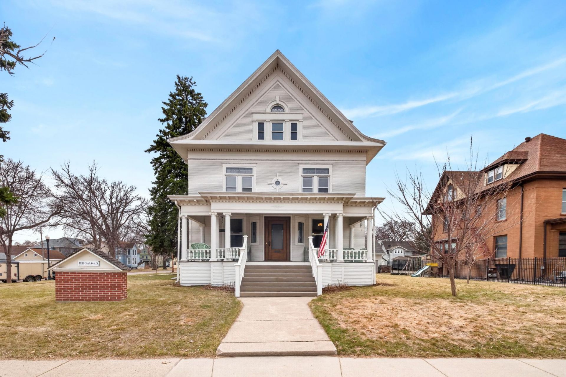 1100 3rd Avenue S primary photo