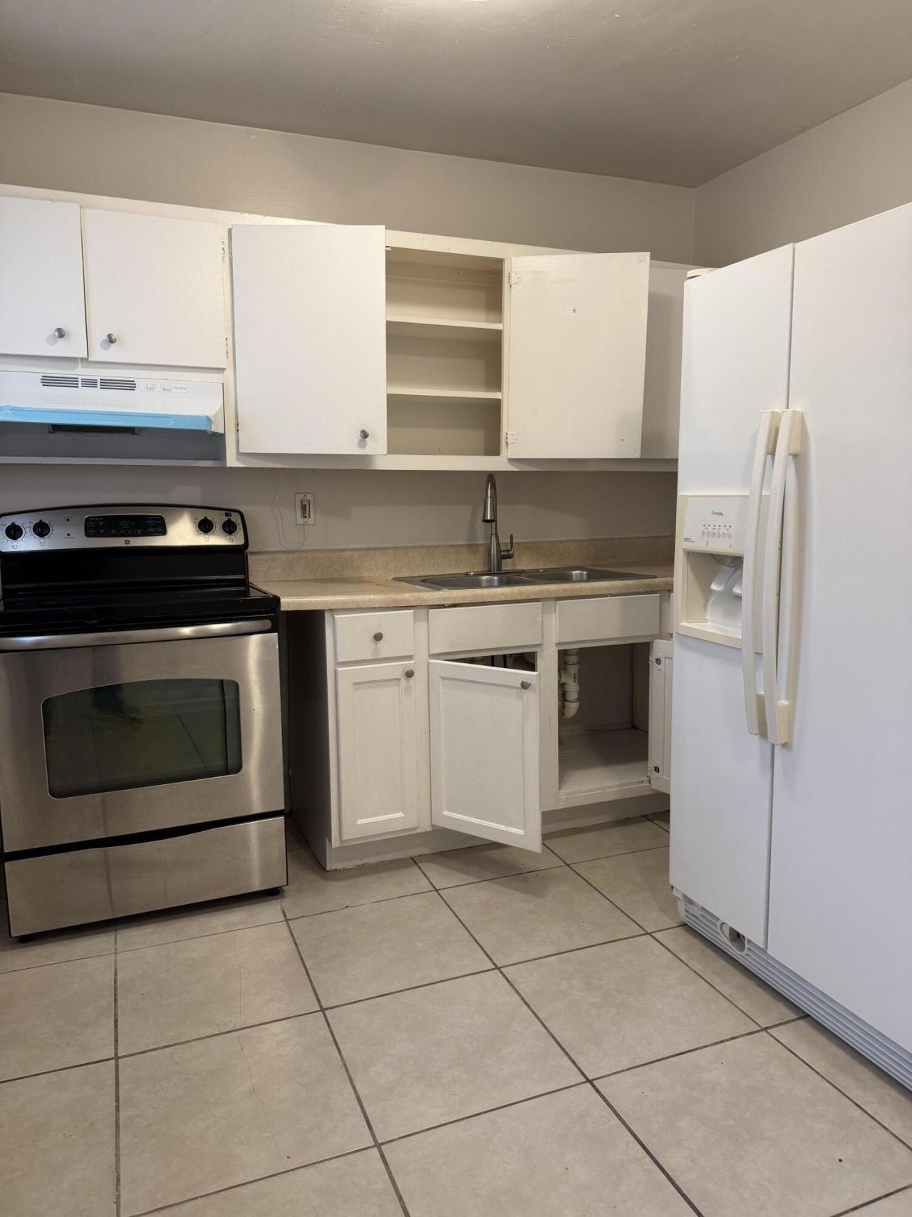 520 W Blue Heron Boulevard, Unit 1, Riviera Beach, FL 33404 Photo