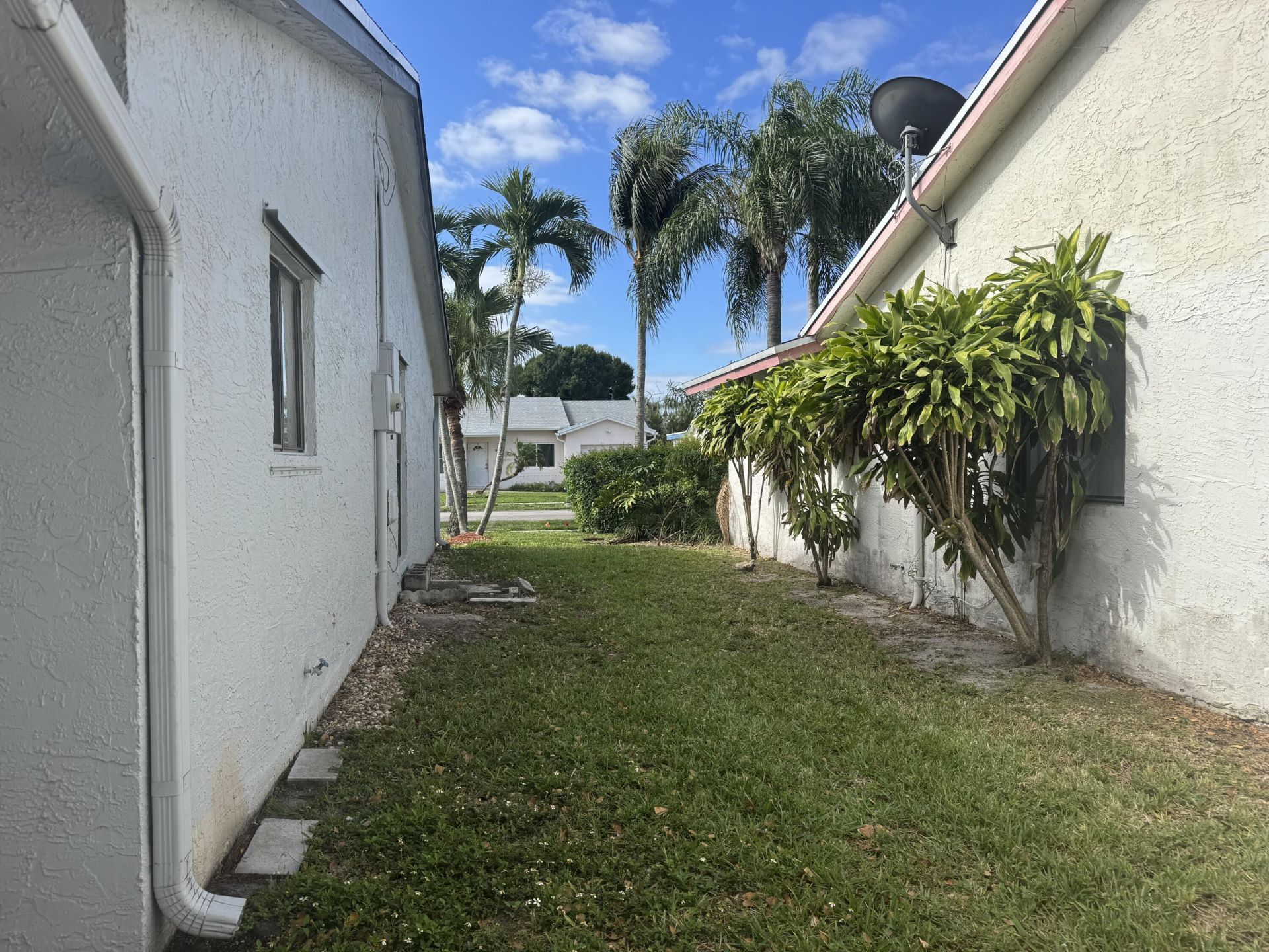 9335 NW 53rd Street, Sunrise, FL 33351 Photo