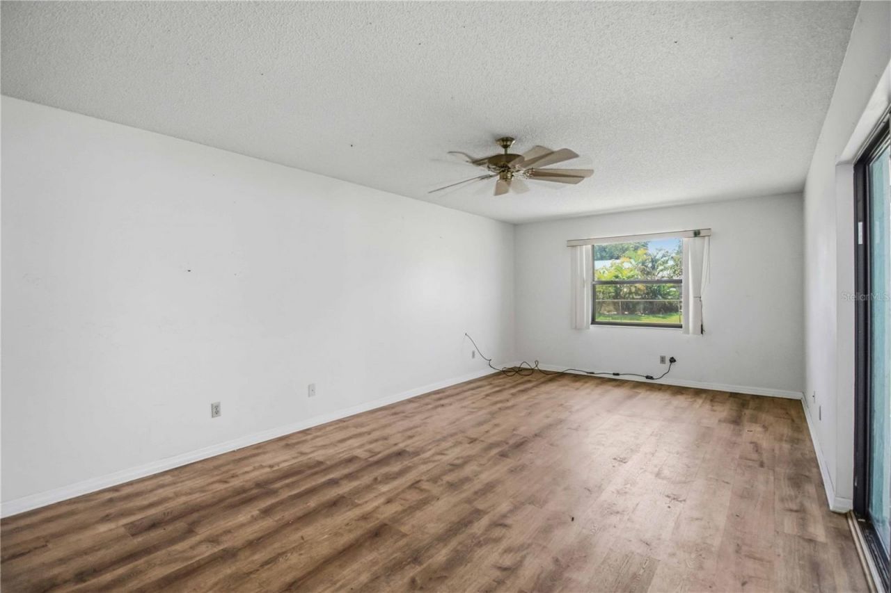 2715 27th Avenue Drive W, Bradenton, FL 34205 Photo