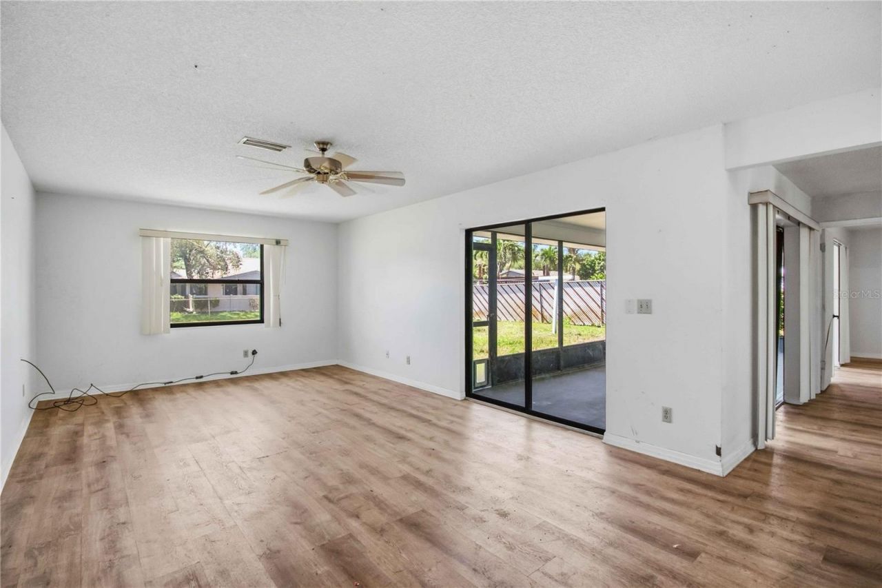 2715 27th Avenue Drive W, Bradenton, FL 34205 Photo