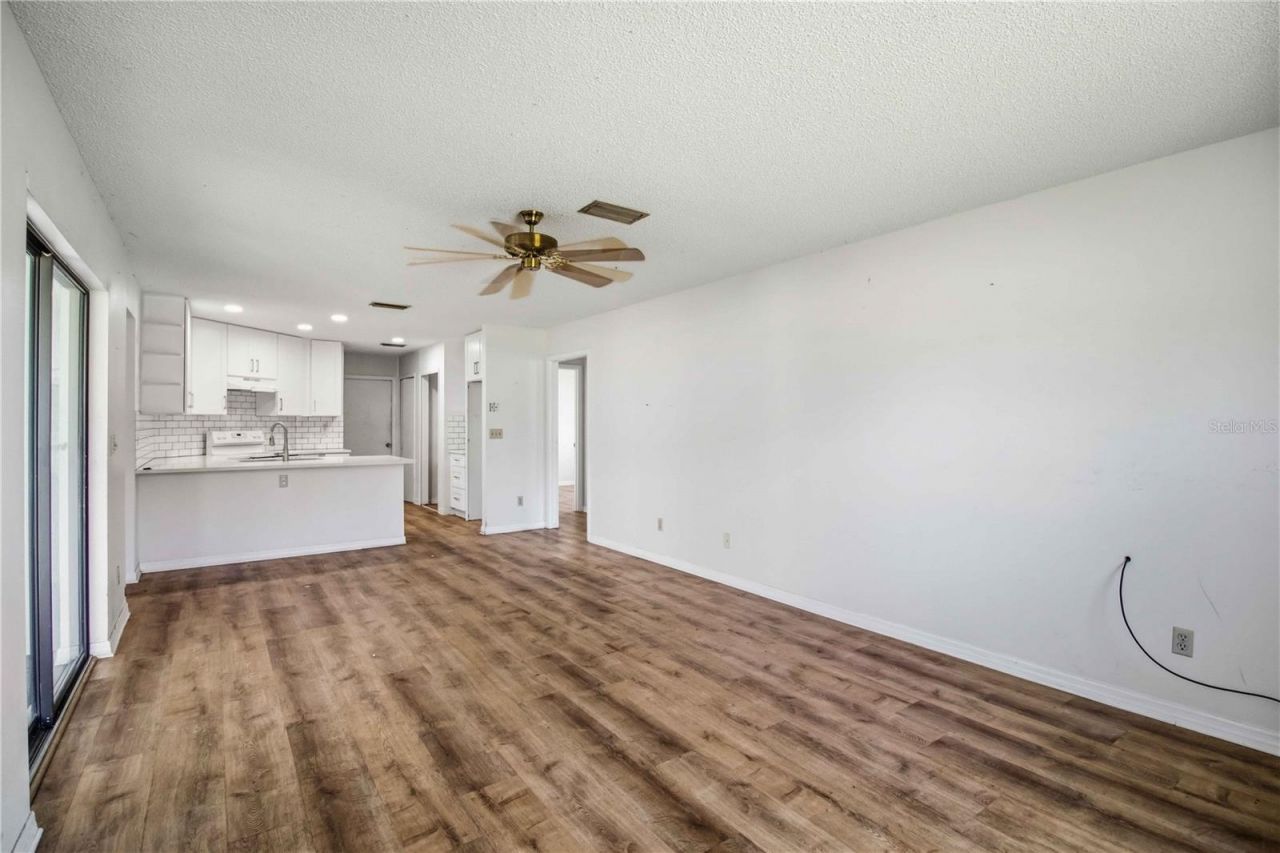 2715 27th Avenue Drive W, Bradenton, FL 34205 Photo