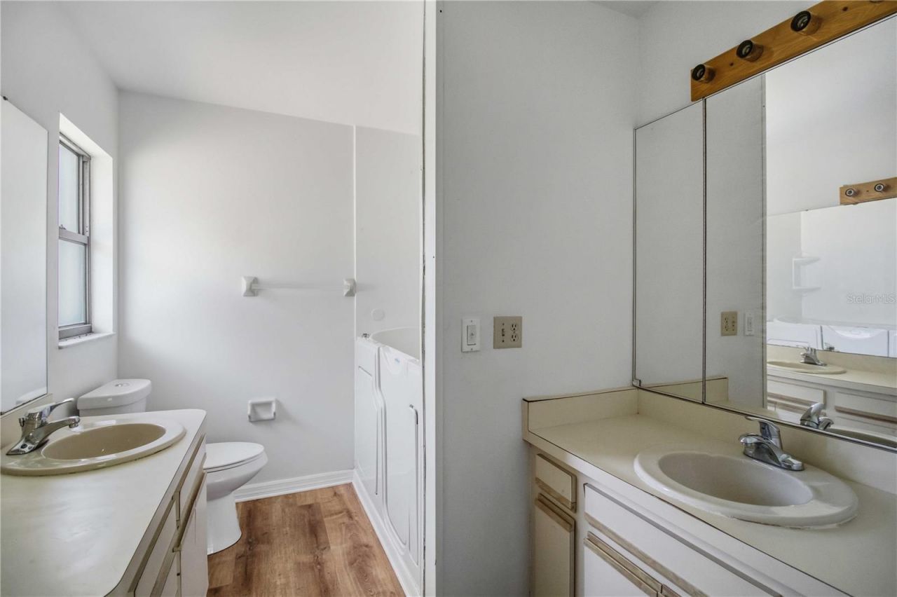 2715 27th Avenue Drive W, Bradenton, FL 34205 Photo